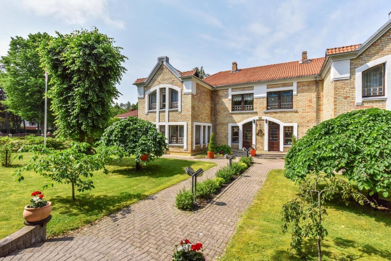 Villa Leonardo Ventspils Eksteriør bilde